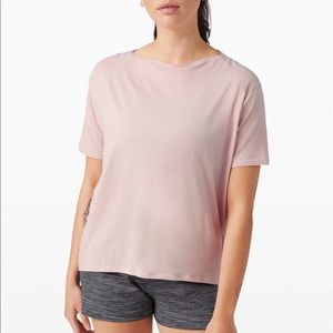 NWT lululemon Back In Action Short Sleeve 6